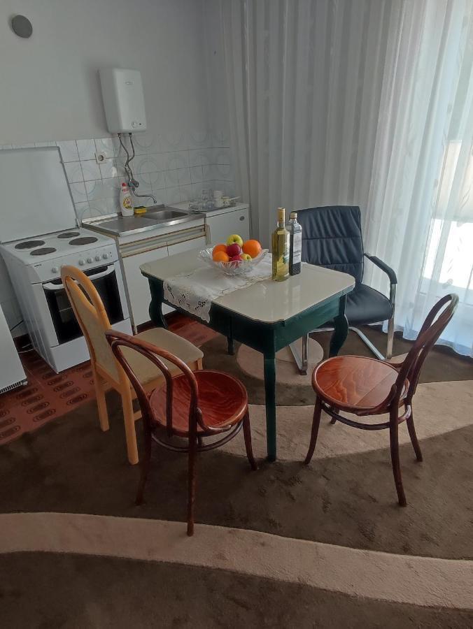 Apartman Bor Livno Buitenkant foto