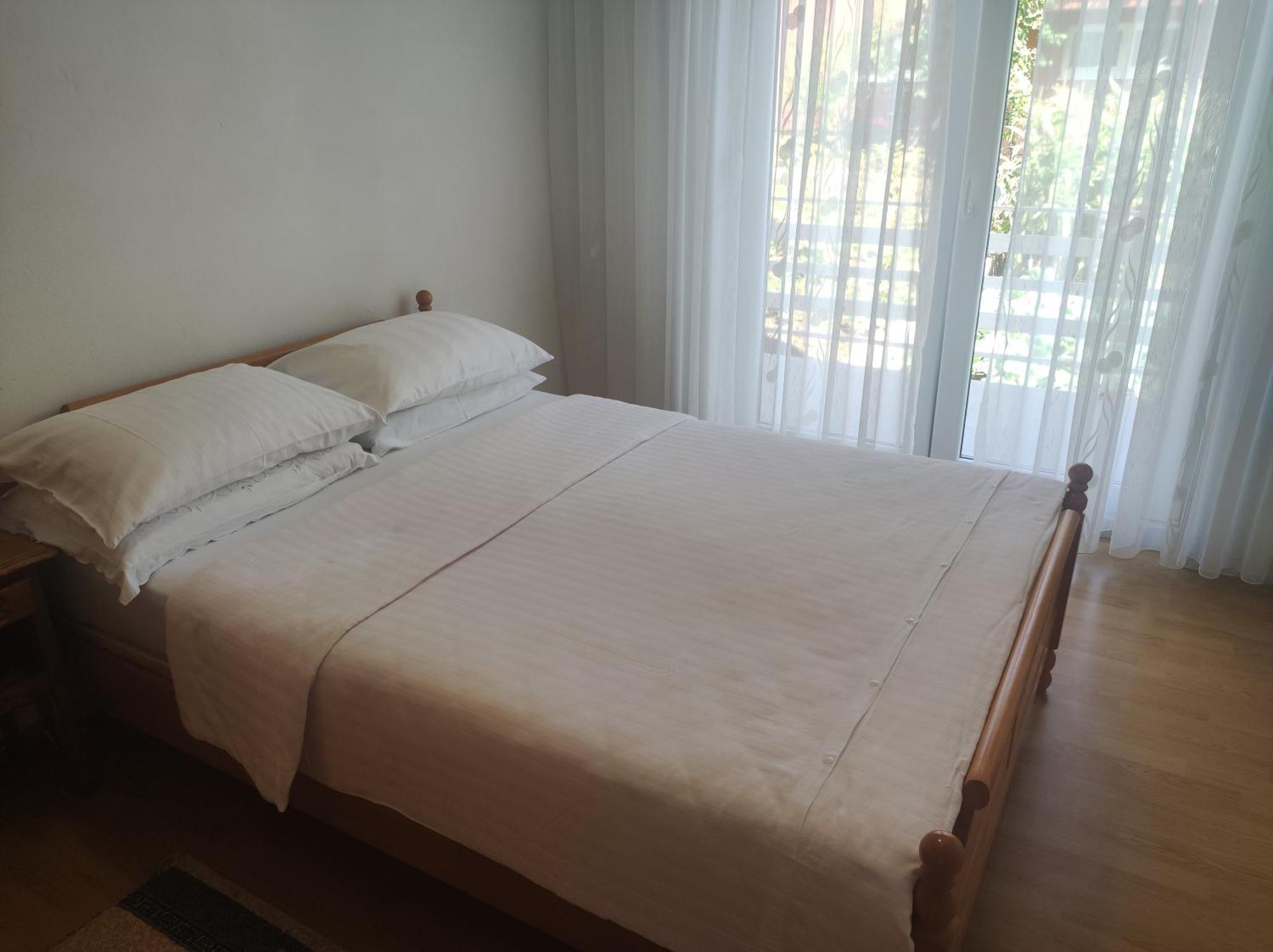 Apartman Bor Livno Buitenkant foto
